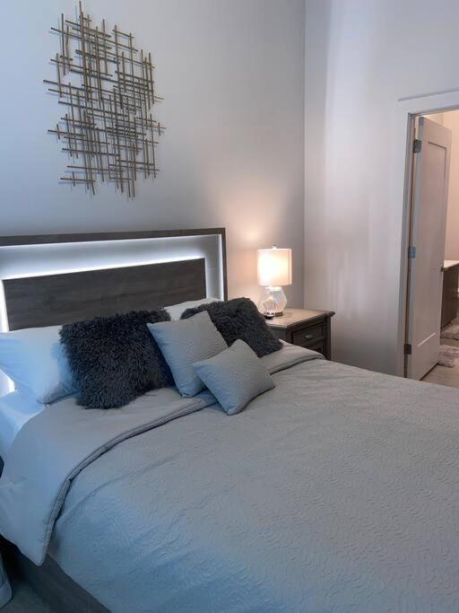 Comfy Midtown 1 Bdr W/ City View And Balcony. アトランタ エクステリア 写真