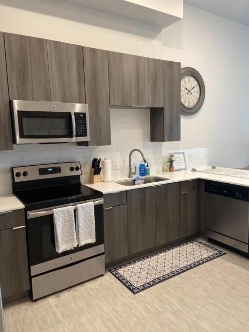 Comfy Midtown 1 Bdr W/ City View And Balcony. アトランタ エクステリア 写真