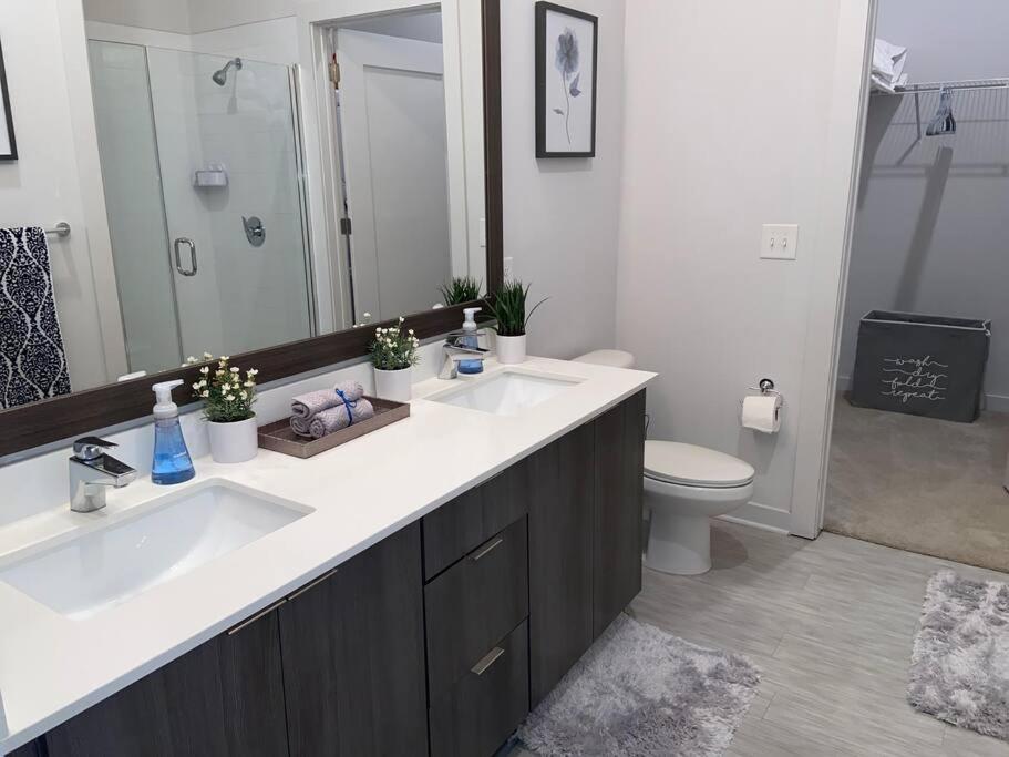 Comfy Midtown 1 Bdr W/ City View And Balcony. アトランタ エクステリア 写真
